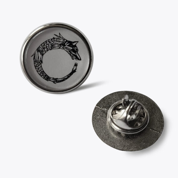 Pin metalic cu rășină Cercul Lupului Dacic